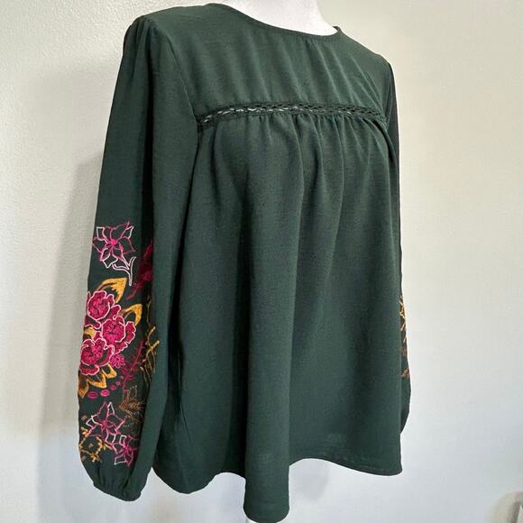 fig and flower Tops - Fig and Flower Blouse Small Green Embroidered Peasant Boho Top Anthropologie